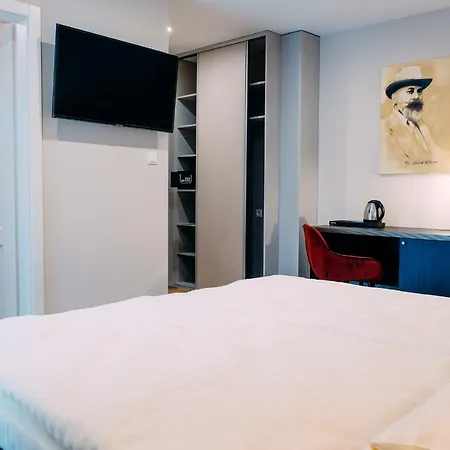 Flamm Pensjonat 2*