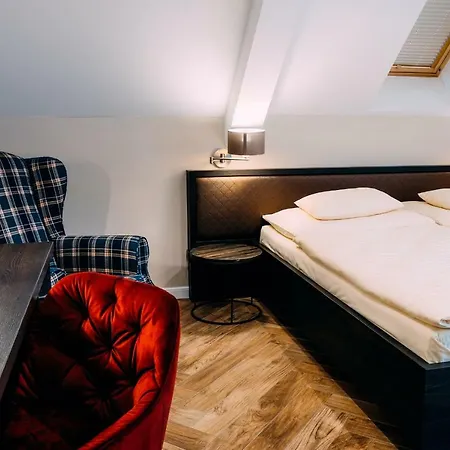 Flamm Penzión pre hostí 3*